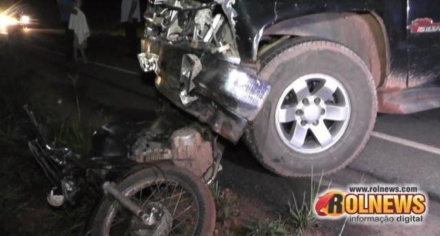 PM registra colisão entre uma camionete Silverado e uma Honda fan 125, em Rolim