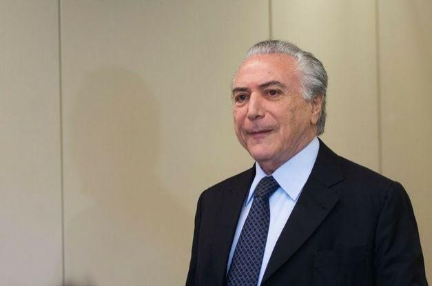 STF manda Cunha dar andamento a pedido de impeachment de Temer