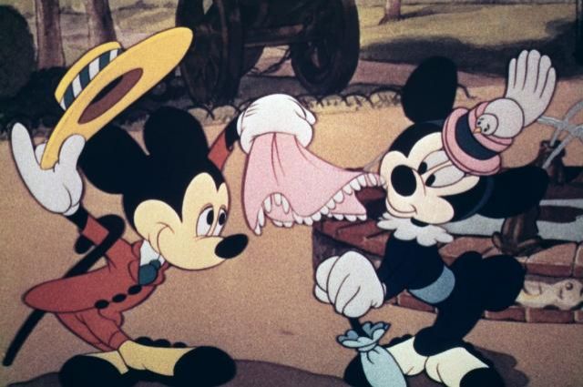 Personagem Mickey Mouse completa 90 anos