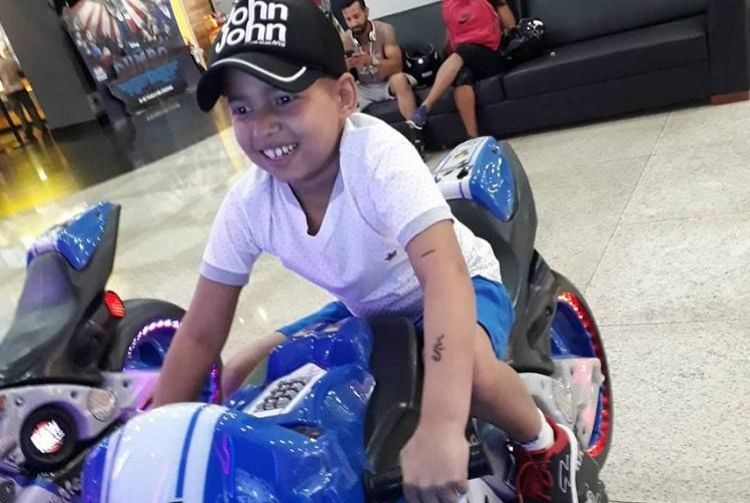 Morre aos 9 anos o garoto Ramon Feitosa Mariano Araújo, morador de Theobroma que há 2 anos lutava contra o câncer
