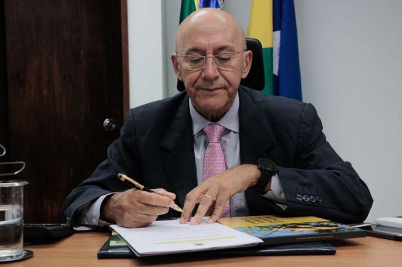 Confúcio Moura sugere que senadores destinem cota de atividades parlamentares para combate ao Covid 19