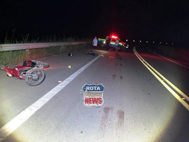 Motociclista morre após cair de moto em rodovia