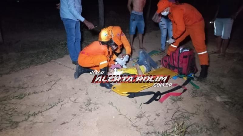 Motociclista sofre múltiplas fraturas após colisão com carro próximo ao aeroporto de Rolim de Moura