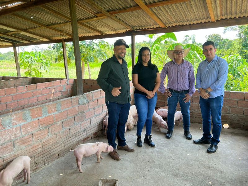 Comitiva de Ariquemes visita secretaria de agricultura de Rolim de Moura para conhecer projetos que se tornaram referência em Rondônia