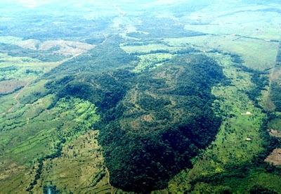 Entre Rolim e Alta Floresta: Grupo de pesquisadores diz ter encontrado pirâmides em Rondônia Entre Rolim e Alta Floresta: Grupo de pesquisadores diz ter encontrado pirâmides em Rondônia