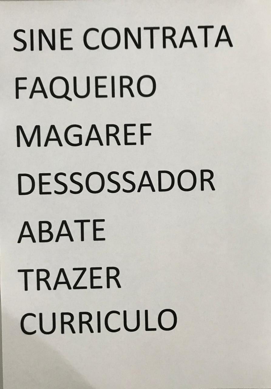 Sine Rolim de Moura está recebendo currículo 