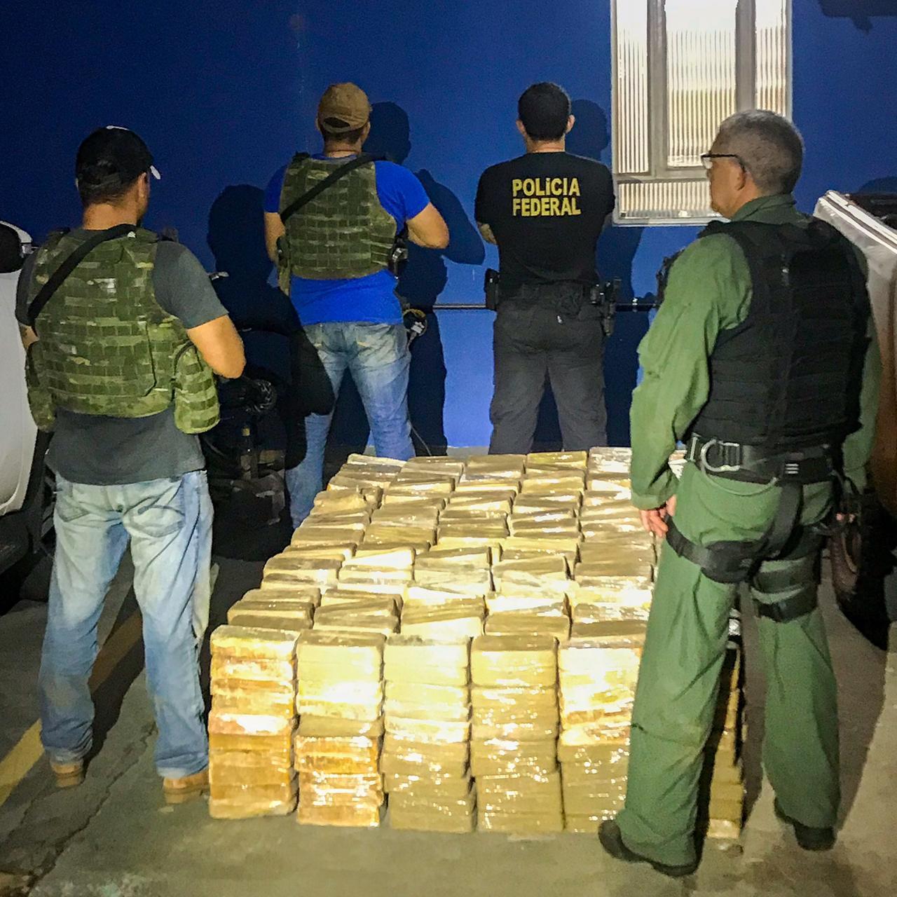 Operação da Polícia Federal retira de circulação mais de 1 tonelada de cocaína