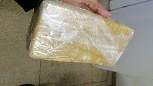 Homem preso na rodoviária de Vilhena com 1 kg de pasta-base de cocaína