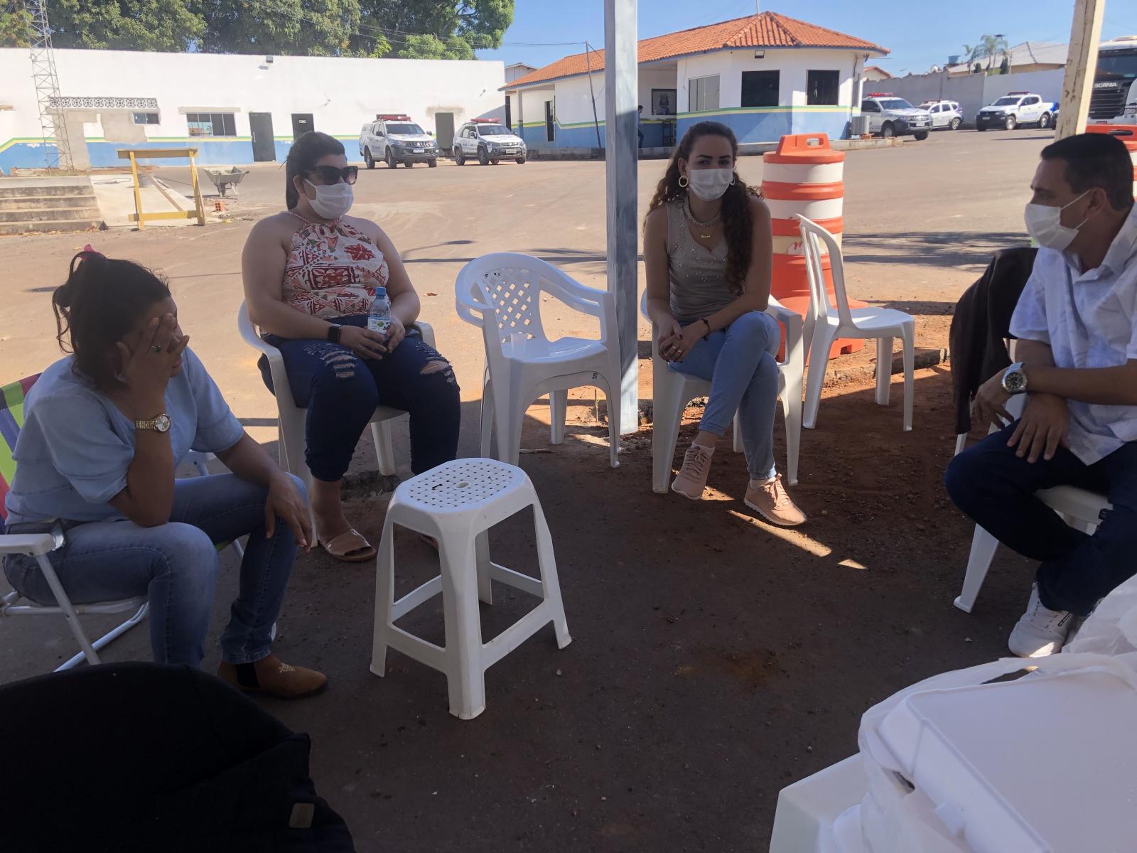 Mulheres de Militares em Rolim de Moura pedem ao prefeito Aldo Júlio para que interceda junto ao Governo do Estada por campanha salarial da categoria