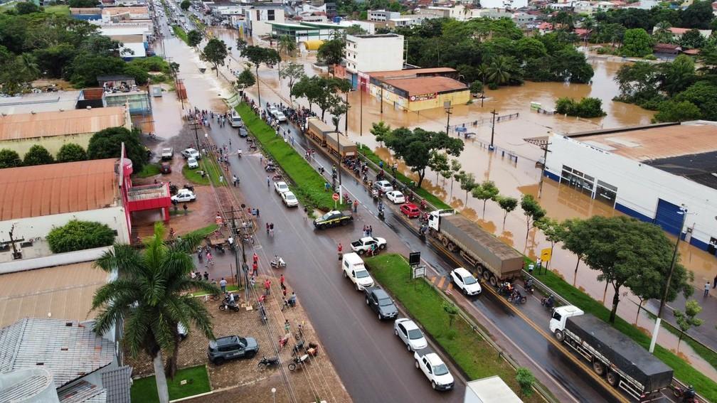 Prefeitura de Cacoal, RO, decreta situação de emergência por causa de enchentes Prefeitura de Cacoal, RO, decreta situação de emergência por causa de enchentes