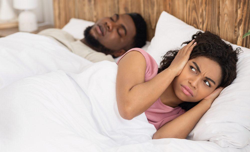 Por que as mulheres têm mais problemas de sono do que os homens? A culpa não é só dos hormônios Por que as mulheres têm mais problemas de sono do que os homens? A culpa não é só dos hormônios