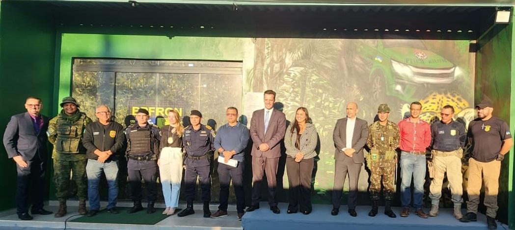Governo reforma Base Operacional do Batalhão de Fronteira e Divisas de Nova Mamoré Governo reforma Base Operacional do Batalhão de Fronteira e Divisas de Nova Mamoré