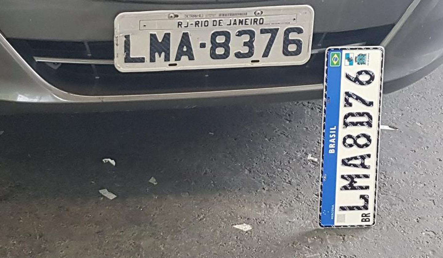 Entenda a nova mudança em placas de veículos no modelo Mercosul em discussão no Senado Entenda a nova mudança em placas de veículos no modelo Mercosul em discussão no Senado