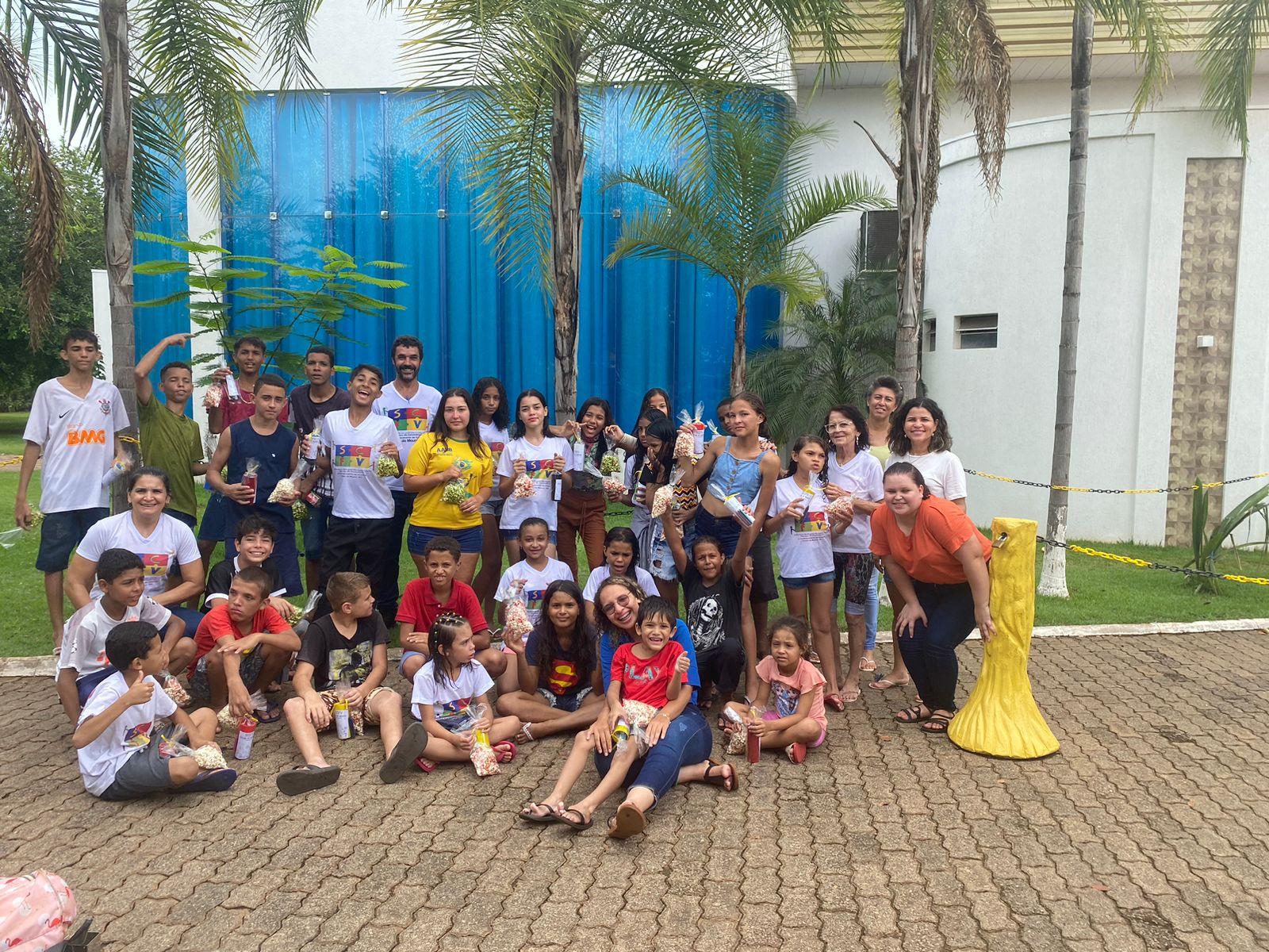 Atividades do Serviço de Fortalecimento de vínculos realiza confraternização com festa na AABB em Rolim de Moura Atividades do Serviço de Fortalecimento de vínculos realiza confraternização com festa na AABB em Rolim de Moura