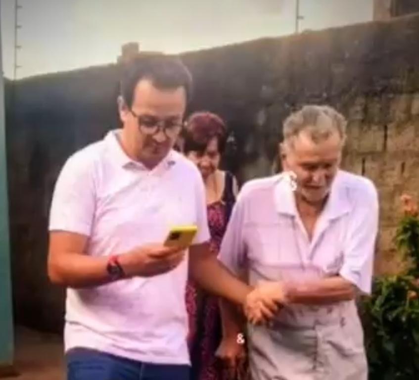 Nota de Falecimento do senhor David Smaniotto, pioneiro de Rolim de Moura Nota de Falecimento do senhor David Smaniotto, pioneiro de Rolim de Moura