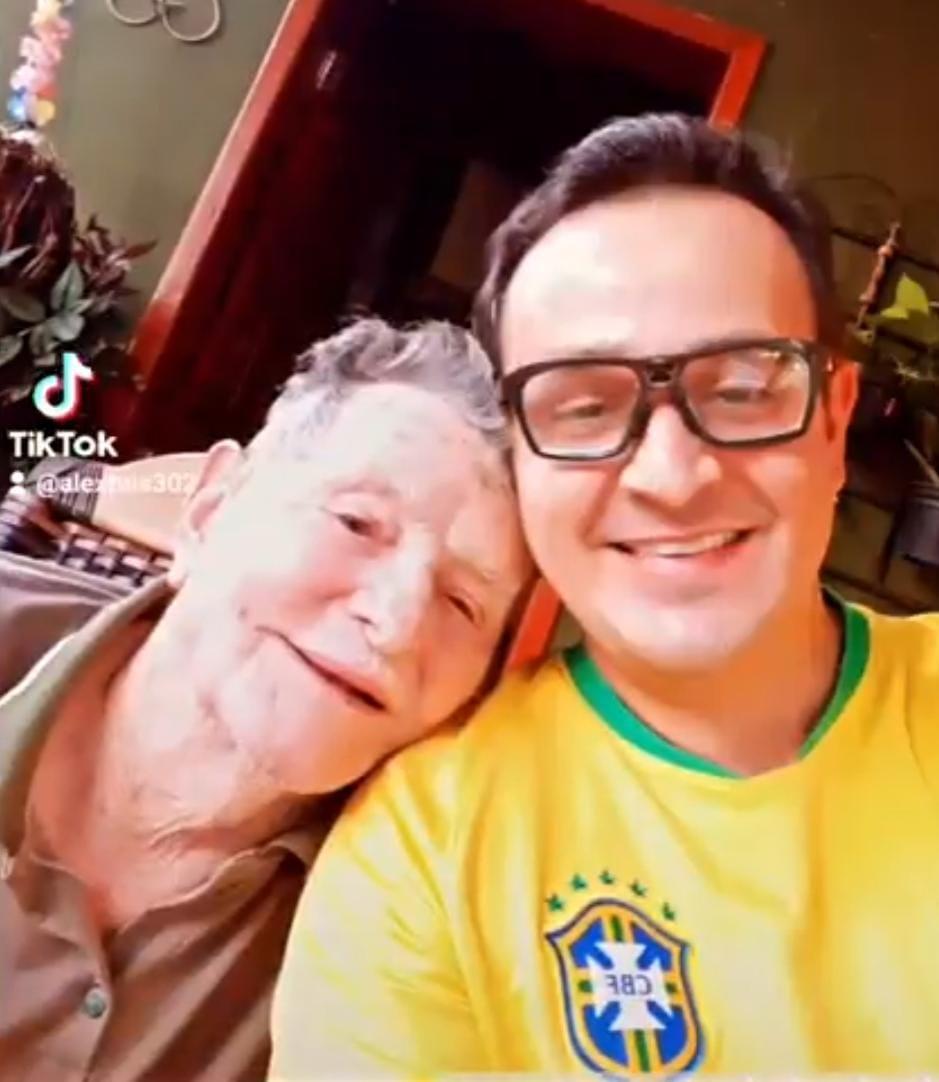 Nota de Falecimento do senhor David Smaniotto, pioneiro de Rolim de Moura Nota de Falecimento do senhor David Smaniotto, pioneiro de Rolim de Moura