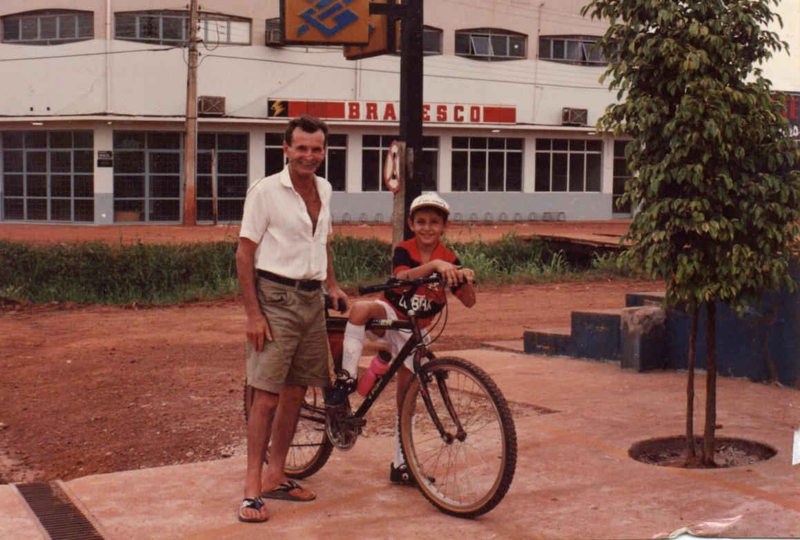 Nota de Falecimento do senhor David Smaniotto, pioneiro de Rolim de Moura Nota de Falecimento do senhor David Smaniotto, pioneiro de Rolim de Moura