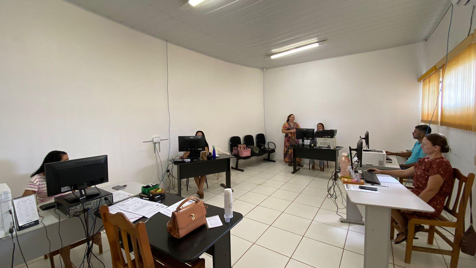 Conselheiros Tutelares de Rolim de Moura recebem treinamento sobre o sistema de informação para infância e adolescência Conselheiros Tutelares de Rolim de Moura recebem treinamento sobre o sistema de informação para infância e adolescência