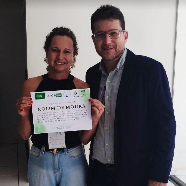 Viveiro de Rolim de Moura é destaque no projeto “Colhendo Sementes, Construindo Viveiros Plantando Florestas” Viveiro de Rolim de Moura é destaque no projeto “Colhendo Sementes, Construindo Viveiros Plantando Florestas”