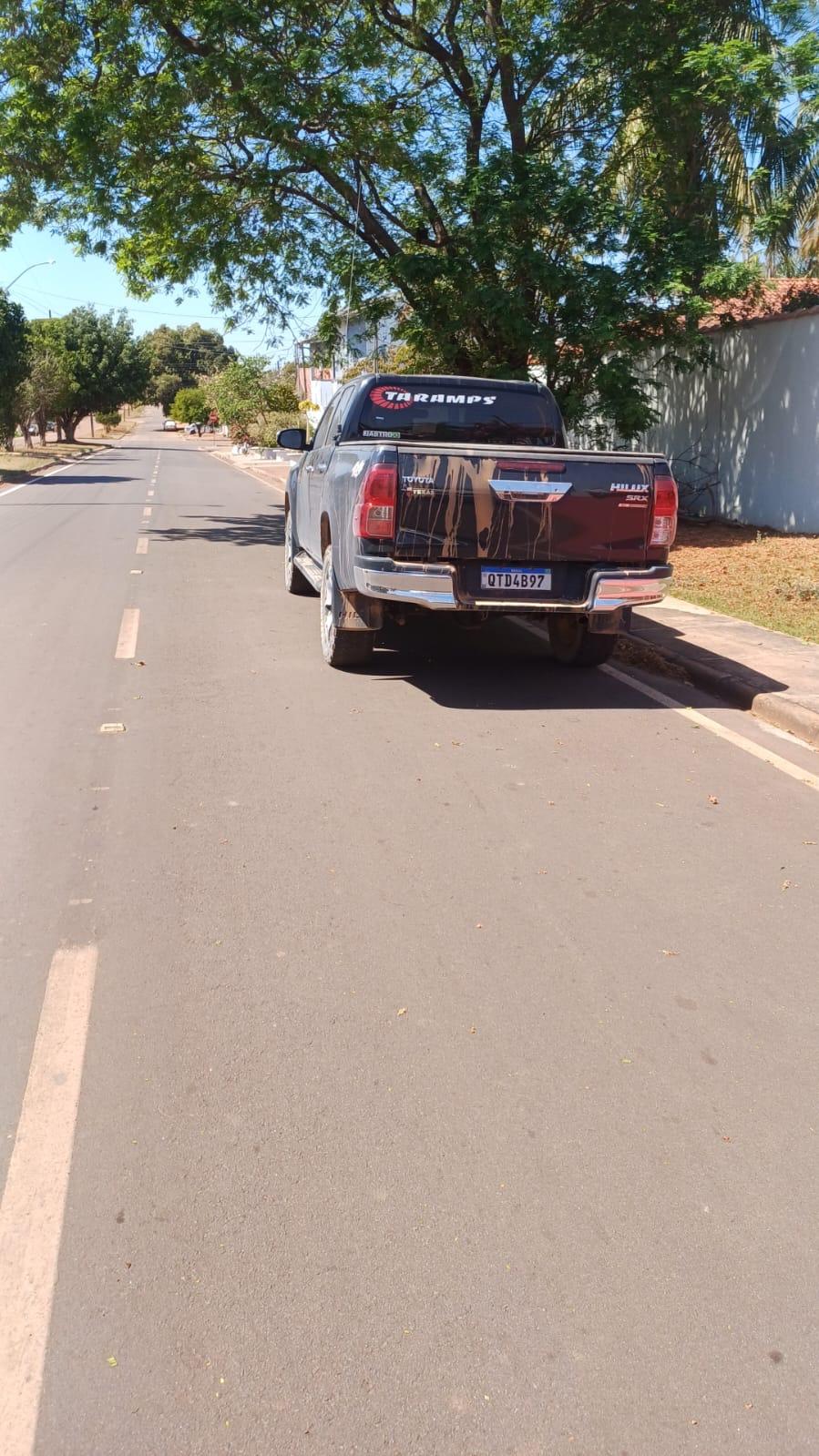 Hilux é furtada nesta manhã no centro de Rolim de Moura e horas depois é encontrada abandonada