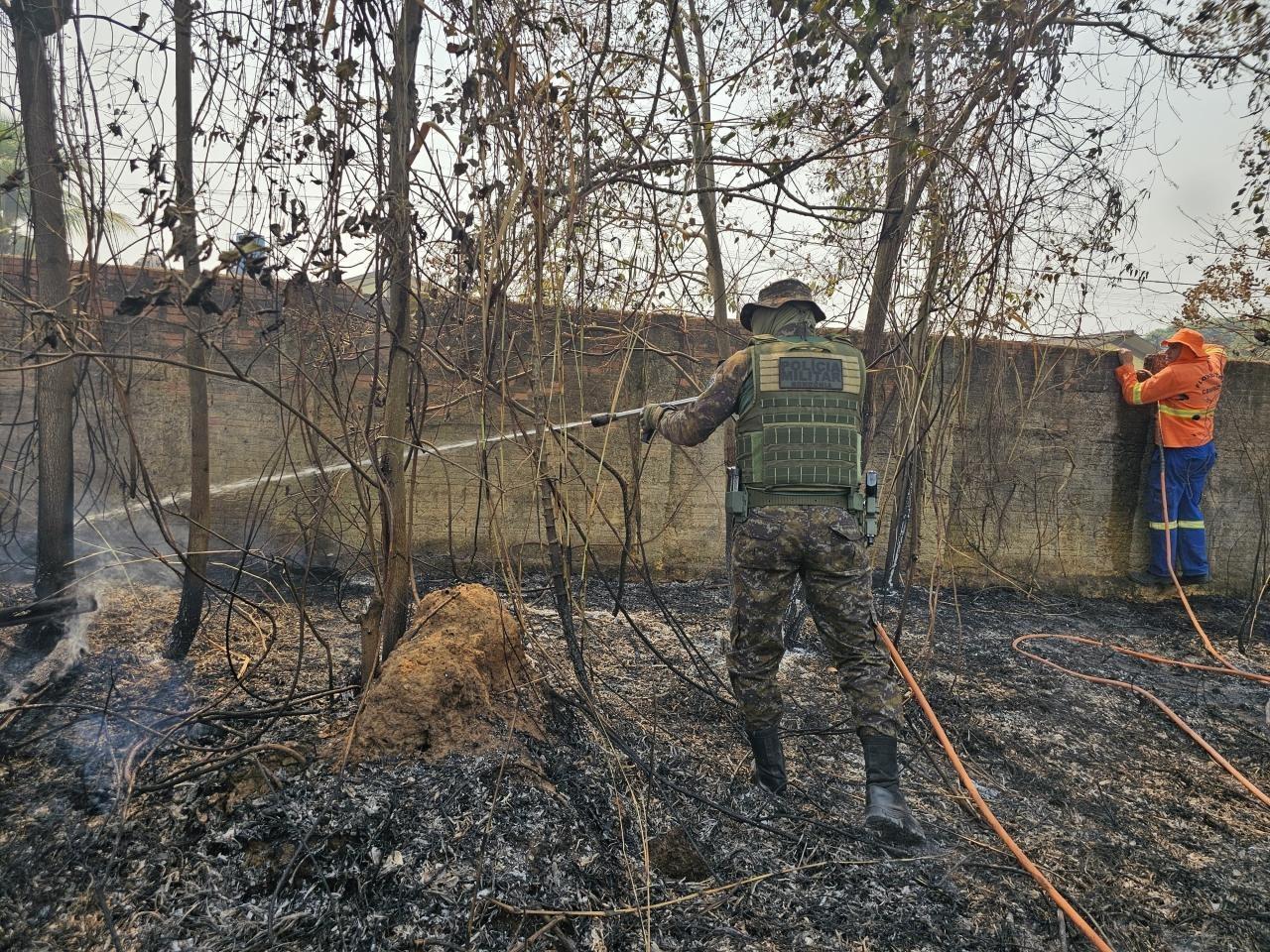 CEEJA – Centro Estadual de Jovens e Adultosde de Costa Marques quase é consumido por incêndio CEEJA – Centro Estadual de Jovens e Adultosde de Costa Marques quase é consumido por incêndio