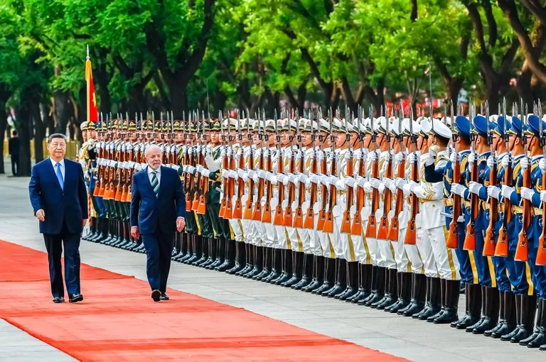 PASSANDO POR AQUI: China confirma a construção da Ferrovia Transoceânica com rota amazônica PASSANDO POR AQUI: China confirma a construção da Ferrovia Transoceânica com rota amazônica
