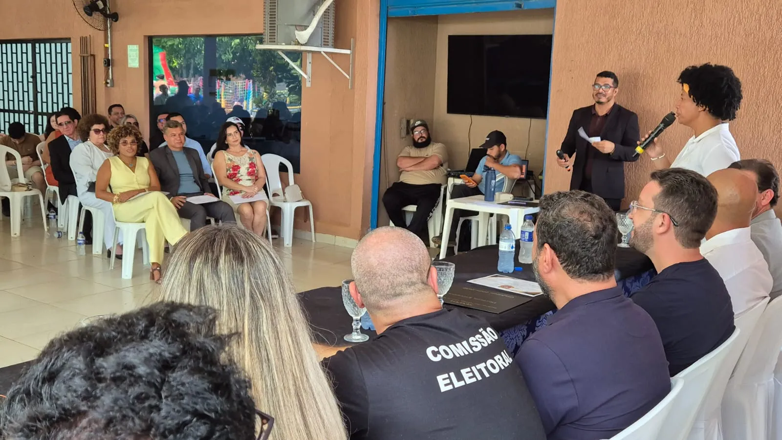 Deputada Silvia Cristina prestigia posse da nova diretoria do Sinpol em Porto Velho Deputada Silvia Cristina prestigia posse da nova diretoria do Sinpol em Porto Velho