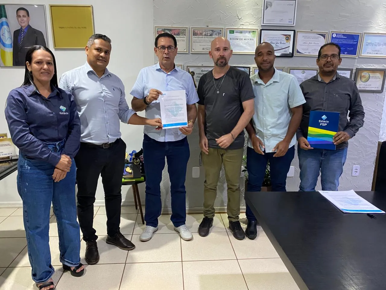 Prefeito Aldo Júlio recebe proposta para tornar Rolim de Moura a Capital Universitária da Zona da Mata Prefeito Aldo Júlio recebe proposta para tornar Rolim de Moura a Capital Universitária da Zona da Mata