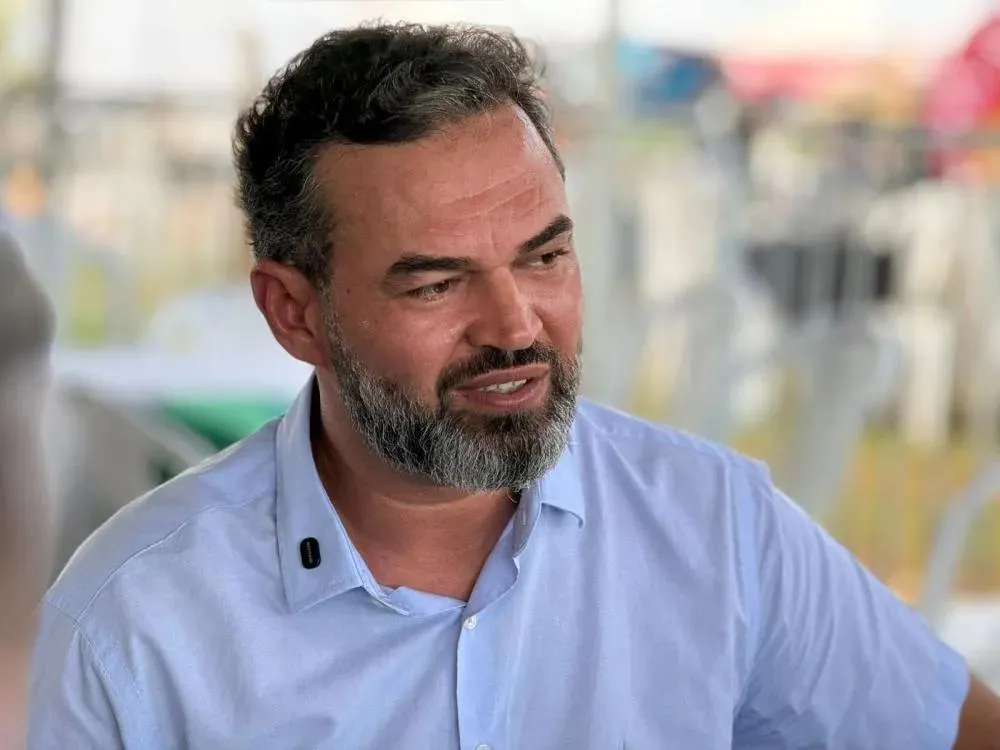 Bruno Bolsonaro Scheid (PL) critica carga tributária, STF e propõe “menos Brasília e mais Brasil” Bruno Bolsonaro Scheid (PL) critica carga tributária, STF e propõe “menos Brasília e mais Brasil”