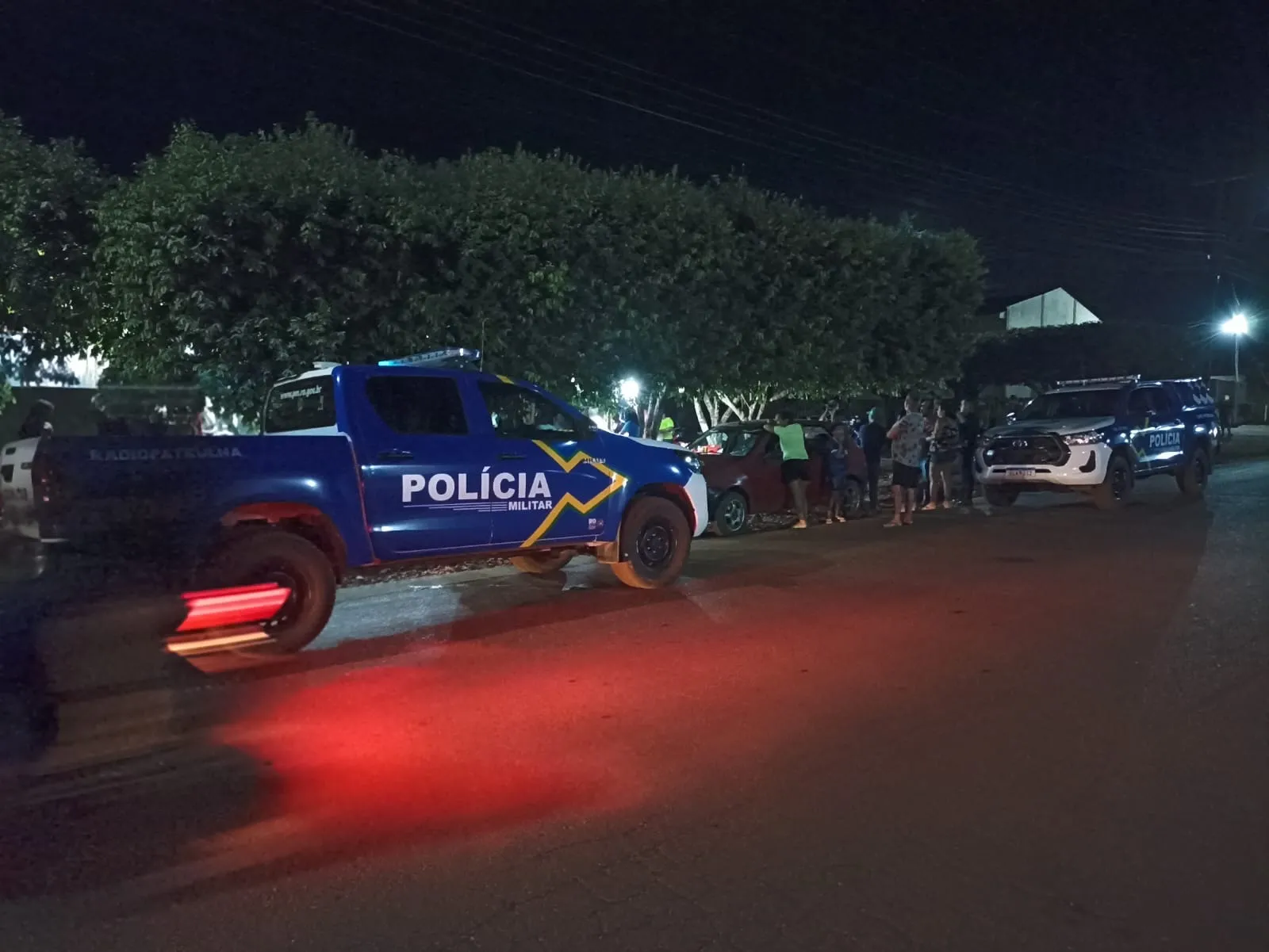 Homem é assassinado a facadas em bar no bairro centenário Homem é assassinado a facadas em bar no bairro centenário