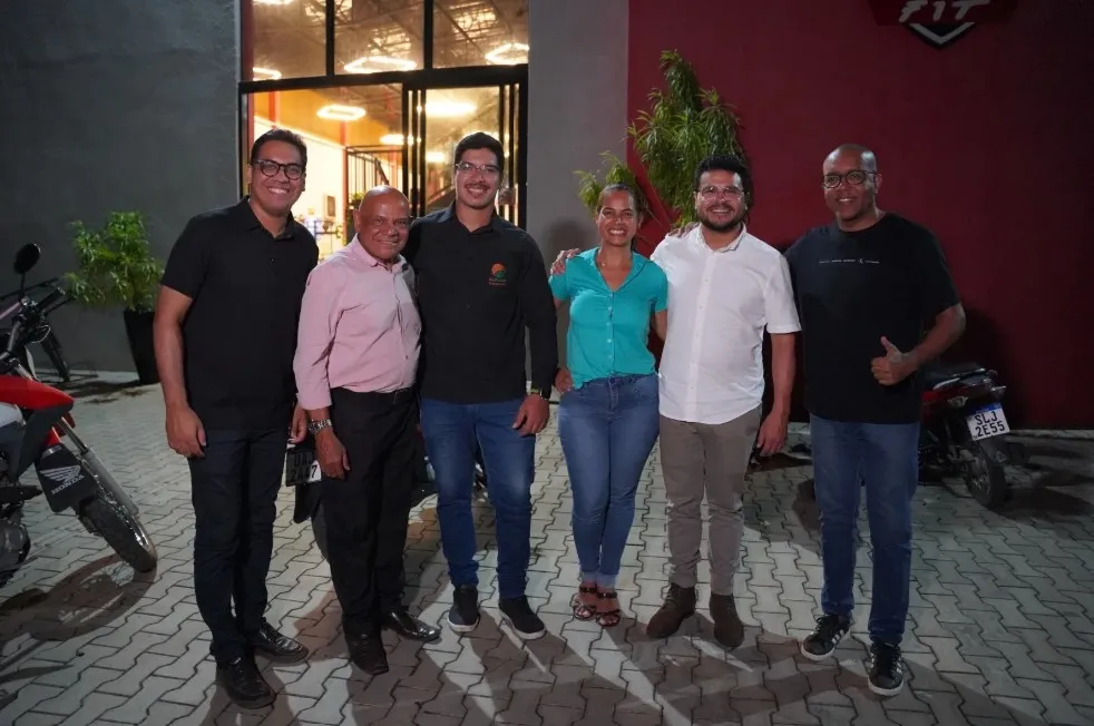 Marcelo Cruz e Pastor Evanildo acompanham ações na agricultura, esporte e empreendedorismo em Campo Novo, Ariquemes e Ji-Paraná Marcelo Cruz e Pastor Evanildo acompanham ações na agricultura, esporte e empreendedorismo em Campo Novo, Ariquemes e Ji-Paraná