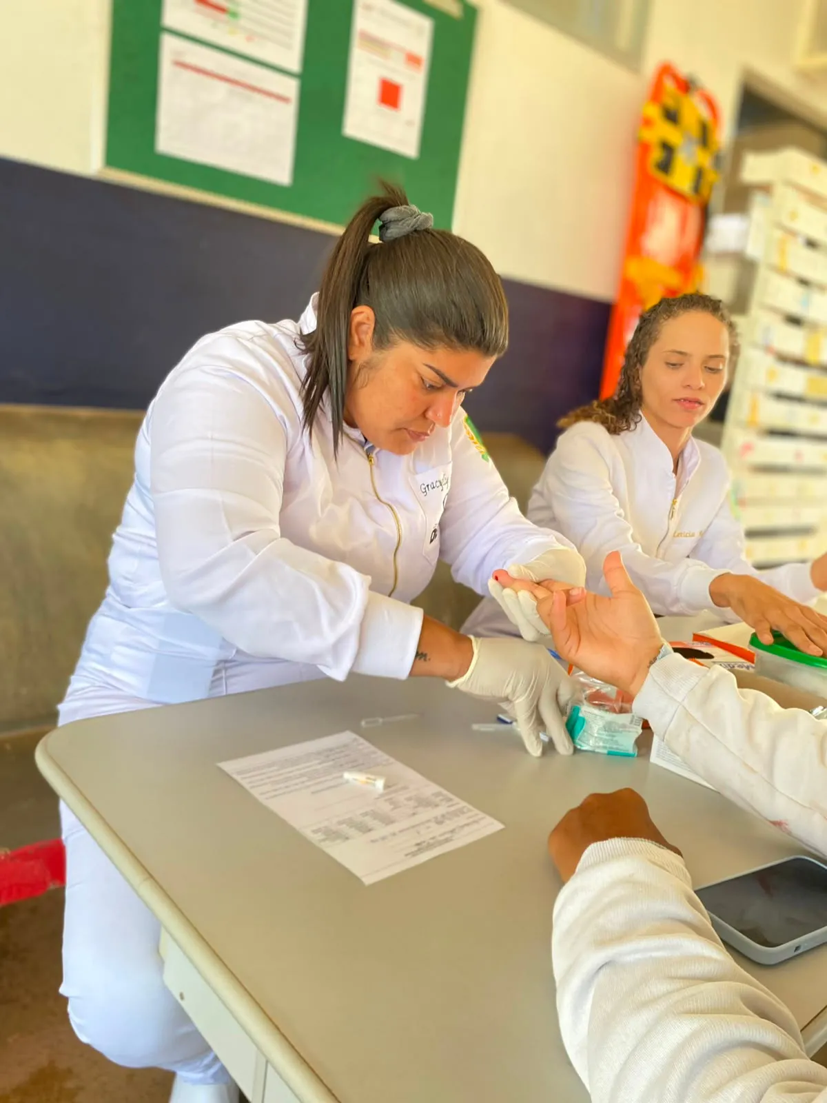 SEMUSA realiza ação do Julho Amarelo com testes rápidos SEMUSA realiza ação do Julho Amarelo com testes rápidos