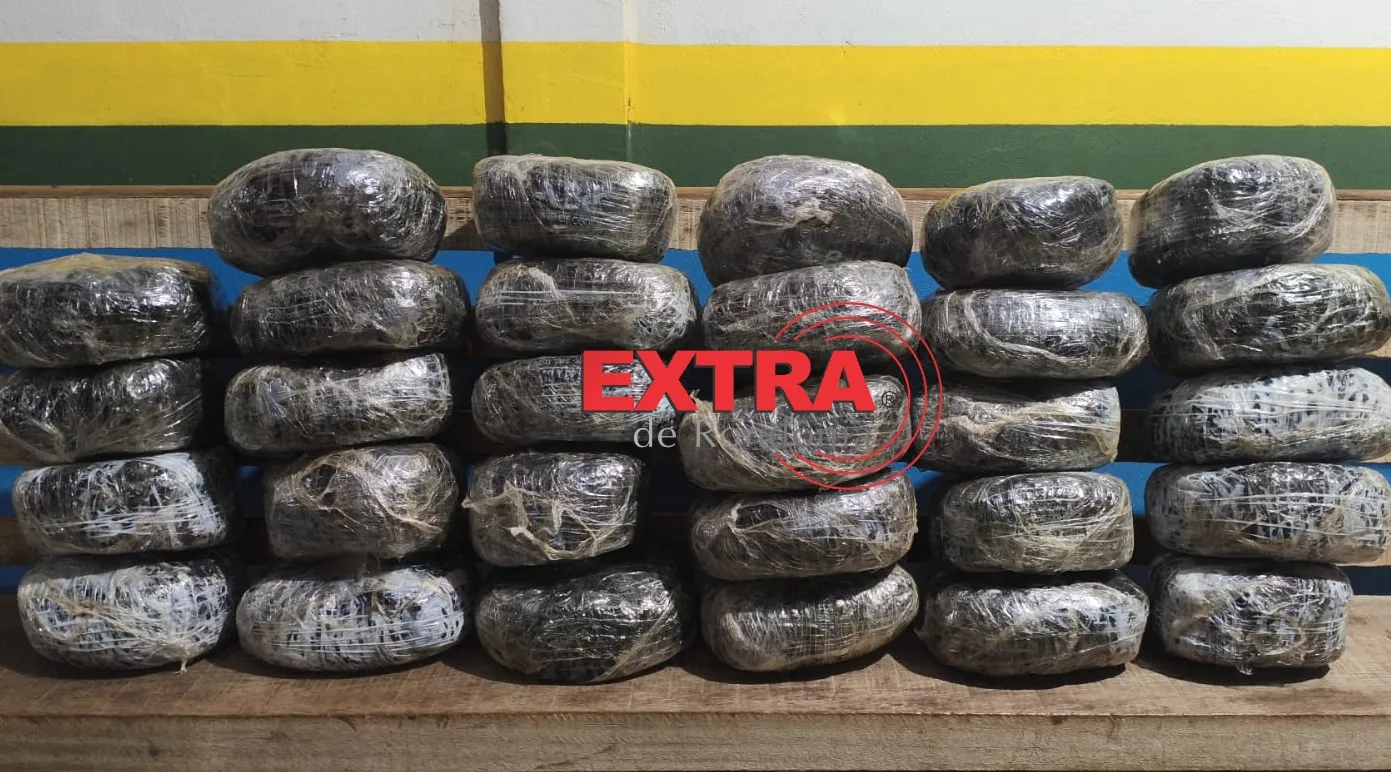 PM apreende mais de 30 quilos de maconha e prende suspeito em São Francisco do Guaporé PM apreende mais de 30 quilos de maconha e prende suspeito em São Francisco do Guaporé